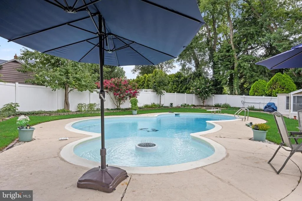 Photo of 52 SUNSET DRIVE