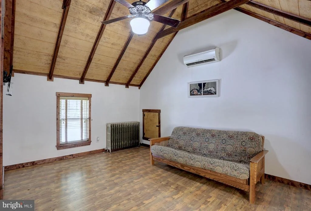 Photo of 4933 LANDING ROAD