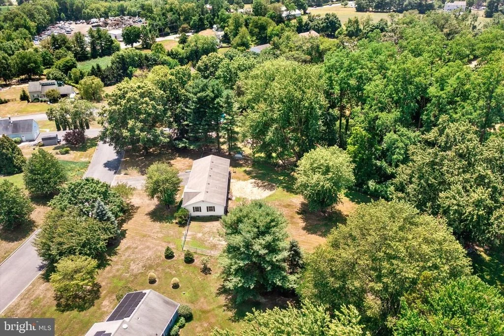 Photo of 6 ELEANOR DRIVE