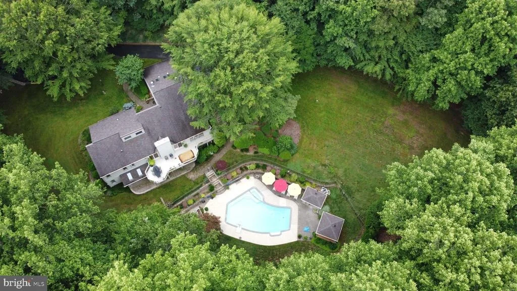 Photo of 5500 BEECH RIDGE DRIVE