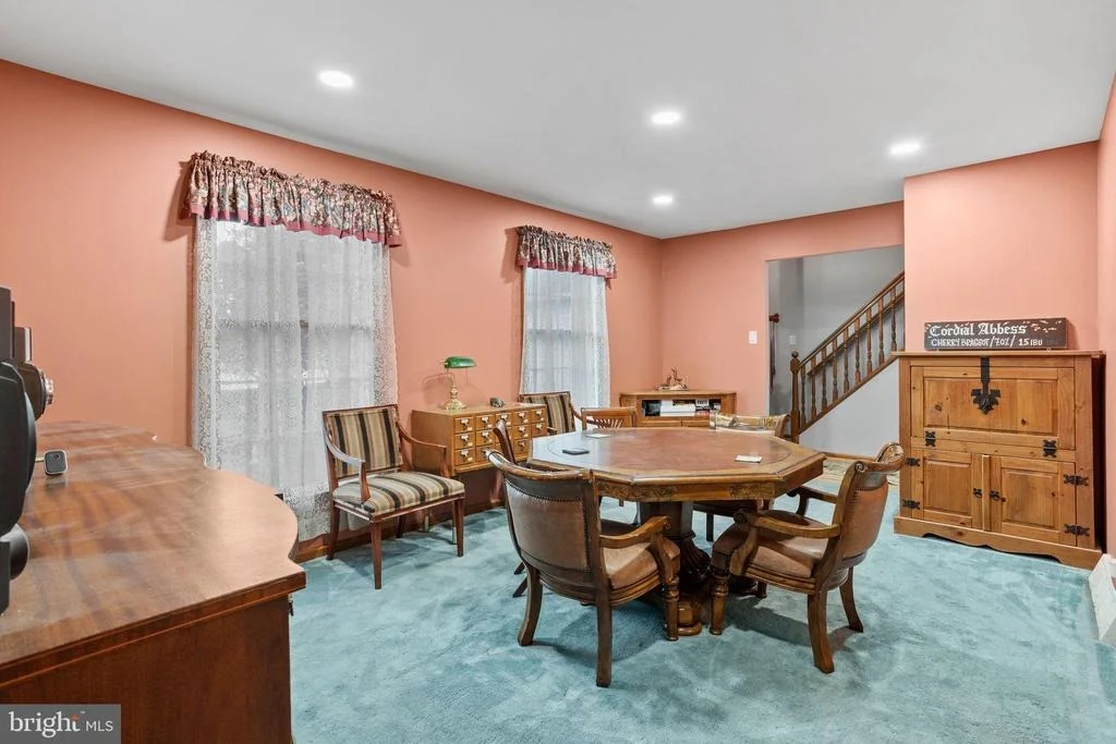 Photo of 10 ORLANDO DRIVE