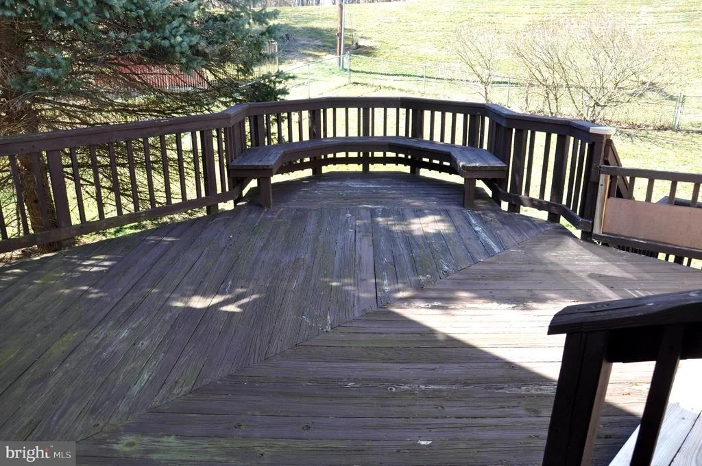 Photo of 1369 OUTER DRIVE