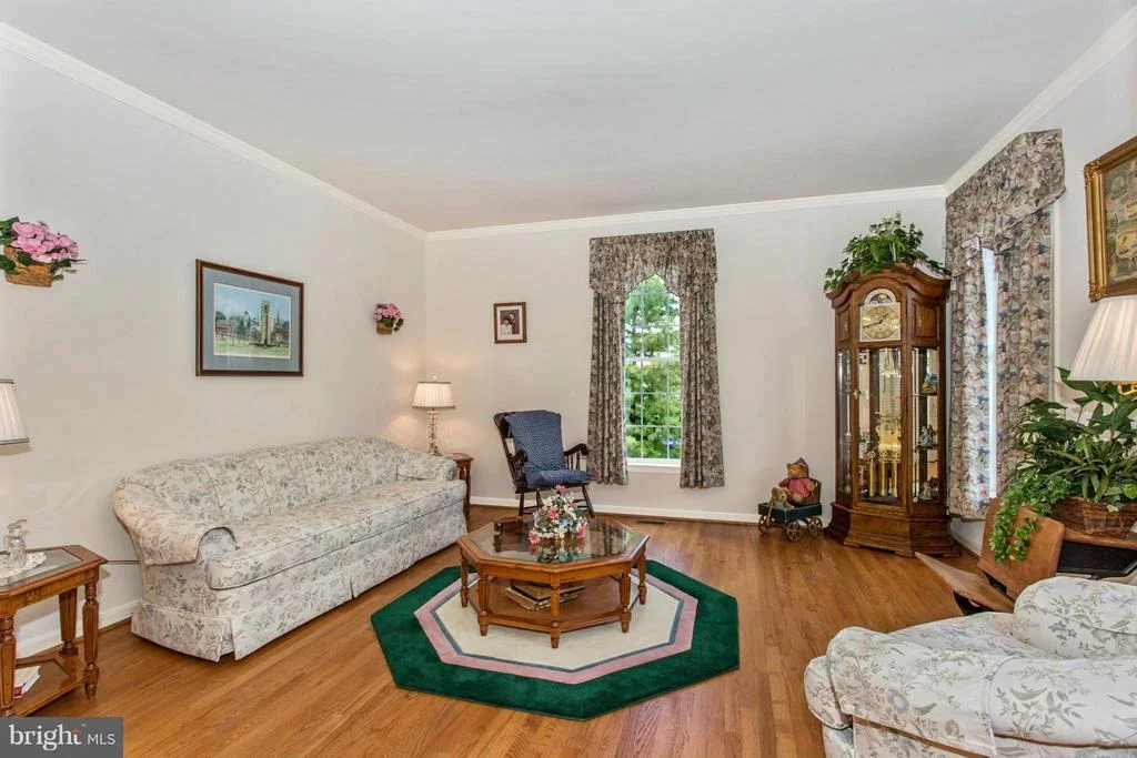 Photo of 2562 BEAR DEN ROAD
