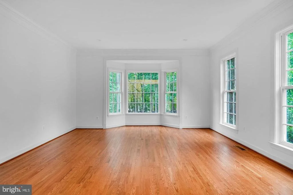 Photo of 2299 MOUNTAIN ROAD