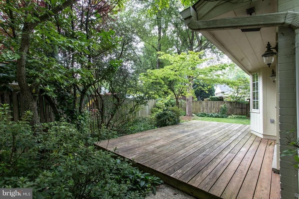 Photo of 7007 BRIGHT AVENUE
