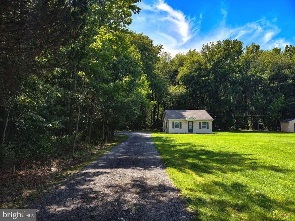 Photo of 6066 SHADY SIDE ROAD