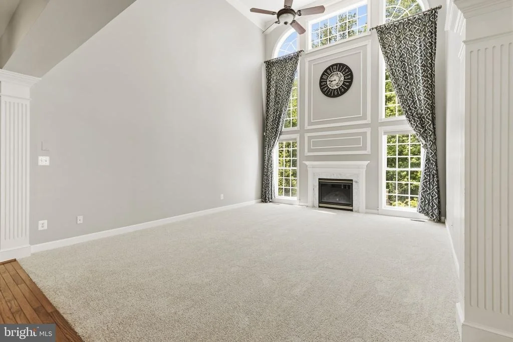 Photo of 1124 OAK TREE DRIVE