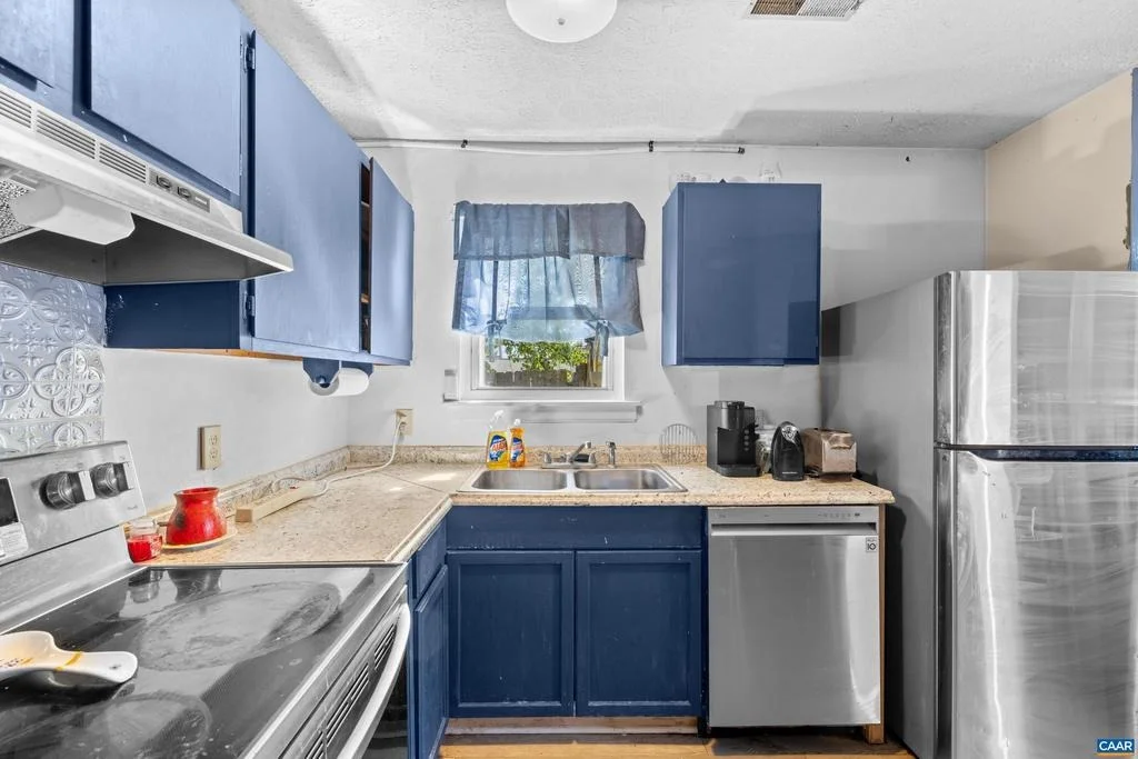 Photo of 215 DICE ST