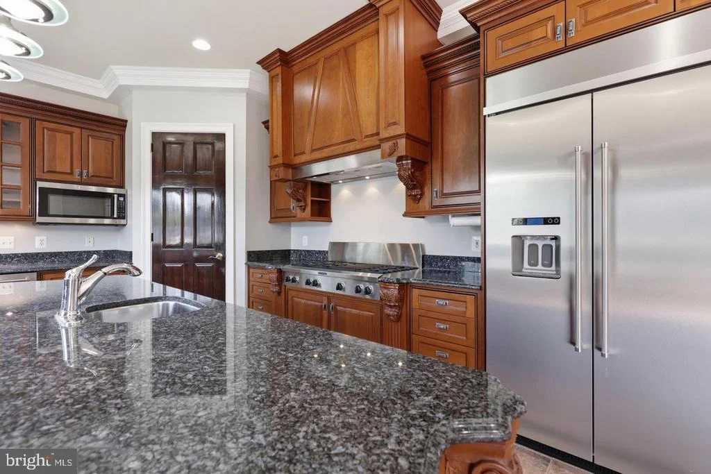 Photo of 8813 OAK LEAF DRIVE