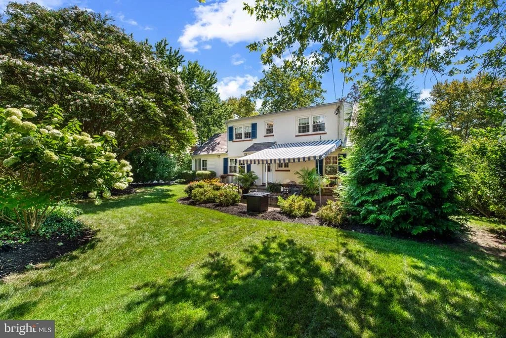 Photo of 304 CEDARCROFT ROAD