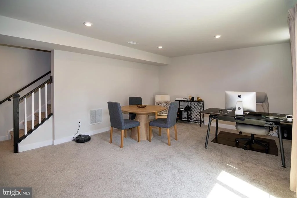 Photo of 17 SEQUOIA COURT