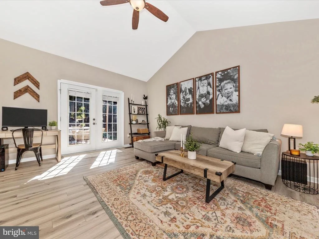 Photo of 84 GORDON DRIVE