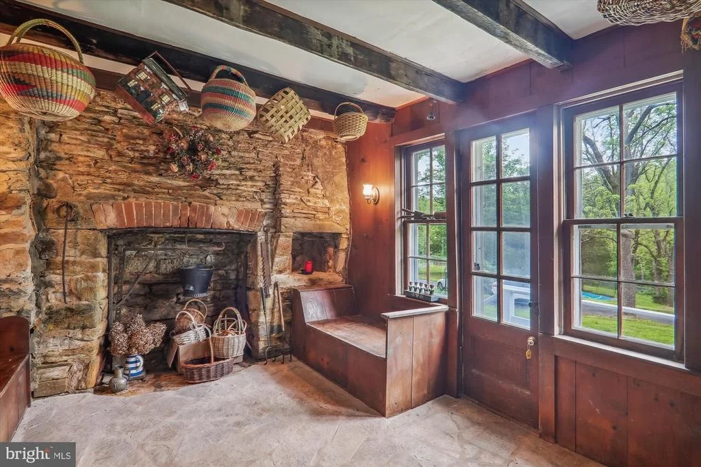 Photo of 1820 TUCKER LANE