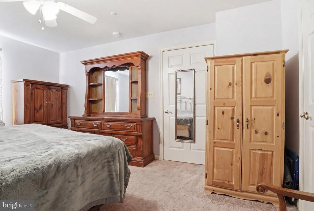 Photo of Unit 1B at 3840 NORMANDY DRIVE