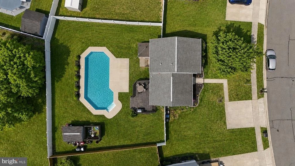 Photo of 903 HARVEY LANE