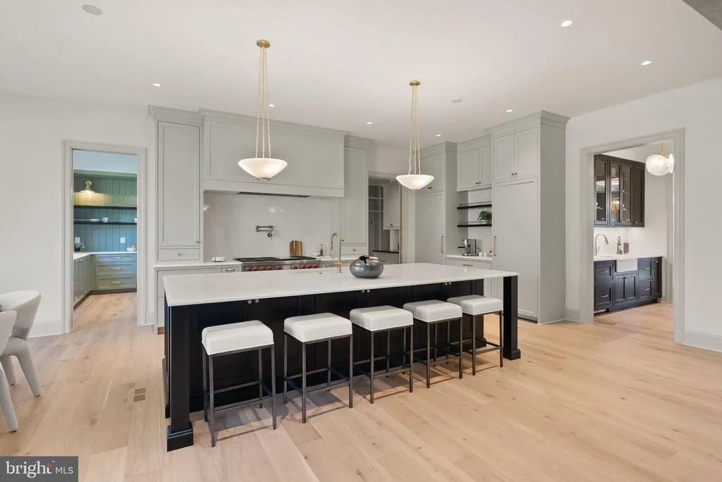 Photo of 1223 SOMERSET DRIVE