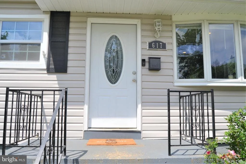 Photo of 617 LONGVIEW DRIVE