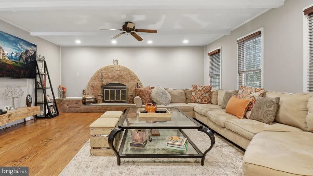 Photo of 15501 PEACH LEAF LANE