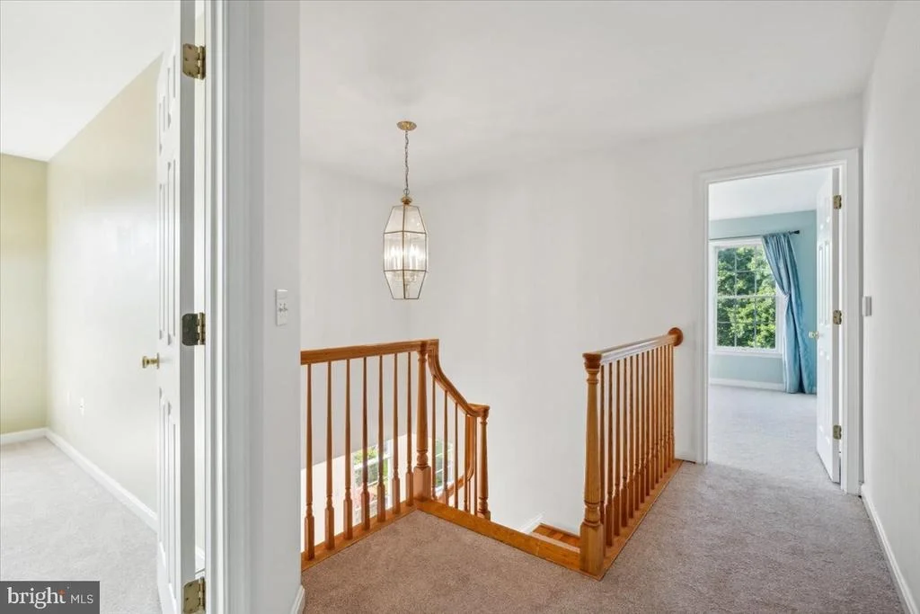 Photo of 1037 LINDFIELD DRIVE