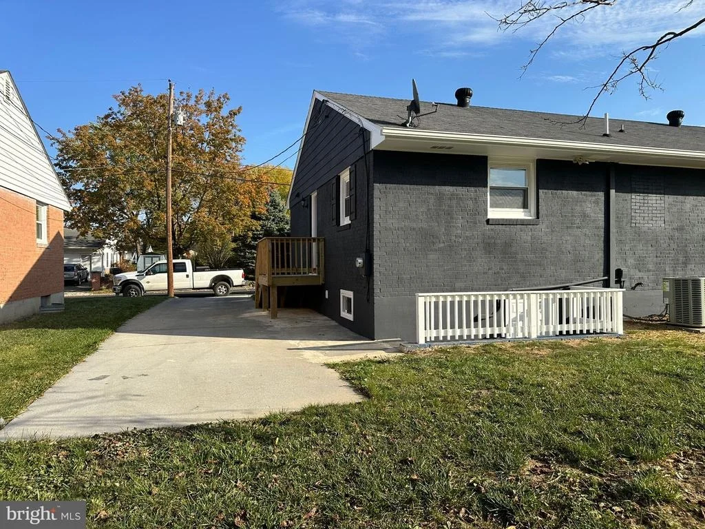 Photo of 105 CHRISTOPHER DRIVE