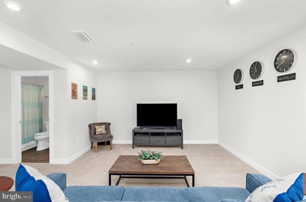 Photo of 8308 LEGACY CIRCLE