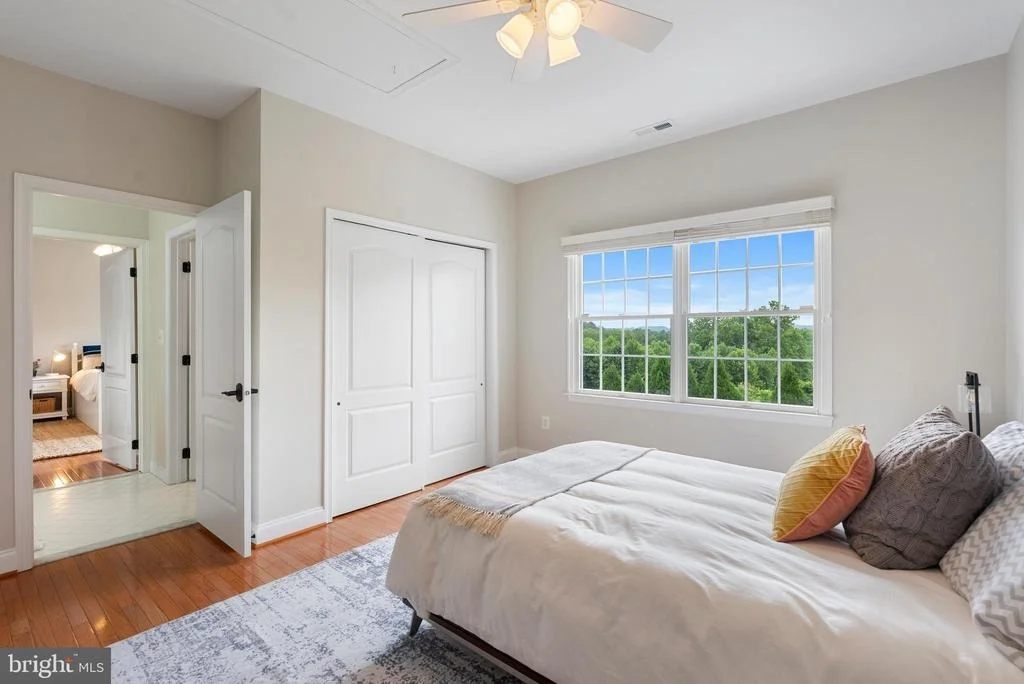Photo of 14835 HUNTING WAY