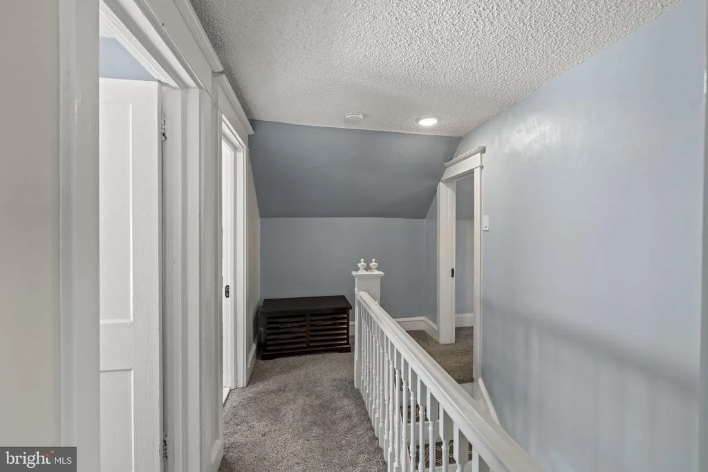 Photo of 425 FLORENCE AVENUE