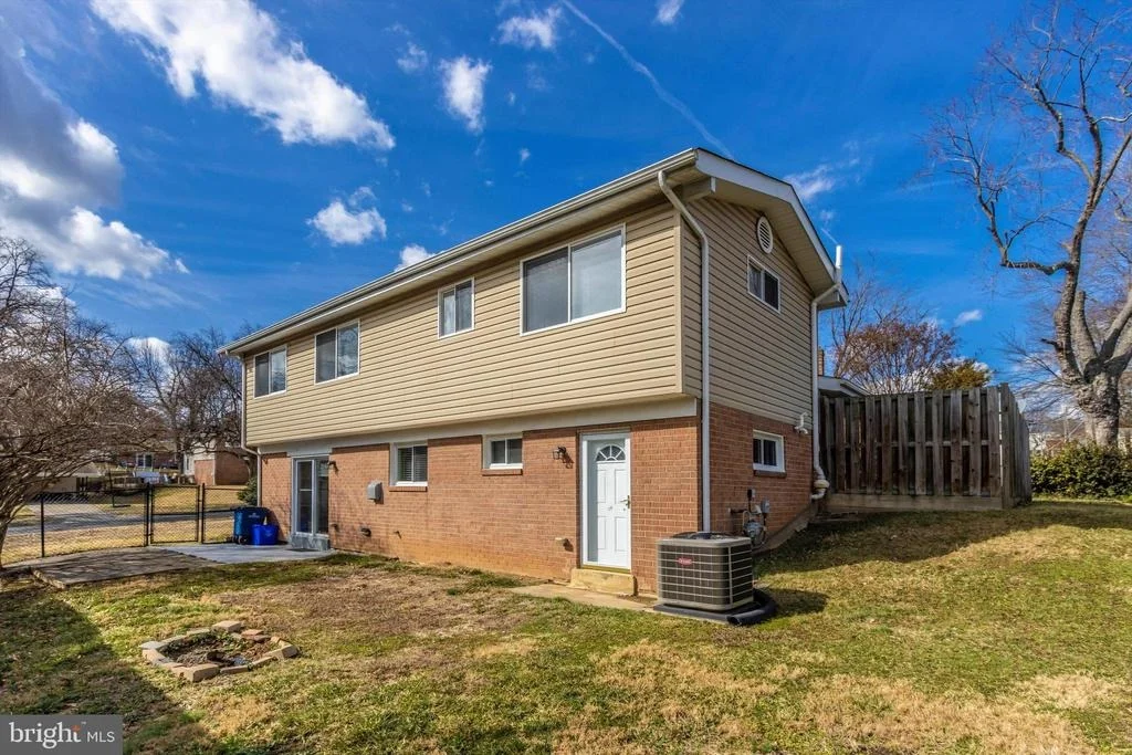 Photo of 11403 CLARA STREET