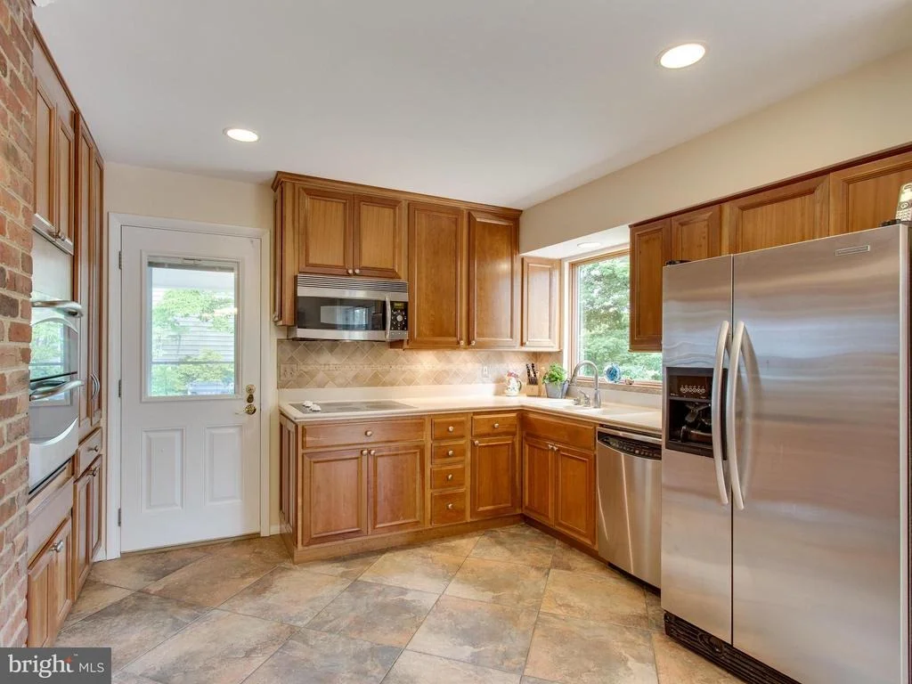 Photo of 7919 JANSEN DRIVE