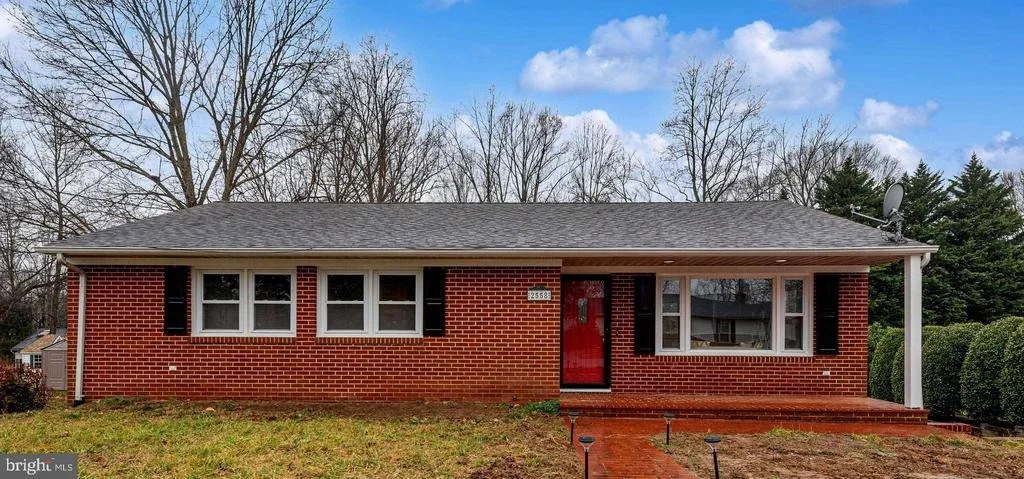Photo of 2558 HILLSIDE DRIVE
