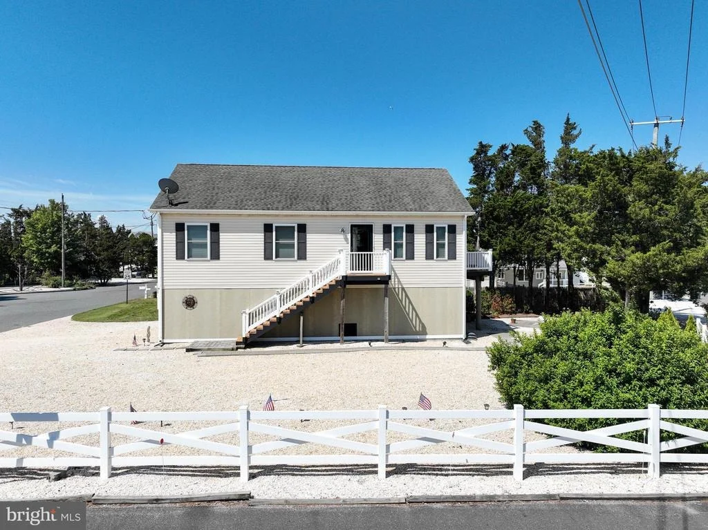 Photo of 133 MARLIN ROAD