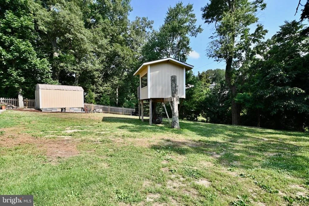 Photo of 1801 ROLLINS DRIVE