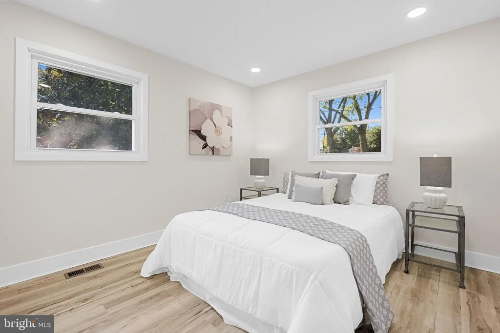 Photo of 305 RIVER BEND ROAD