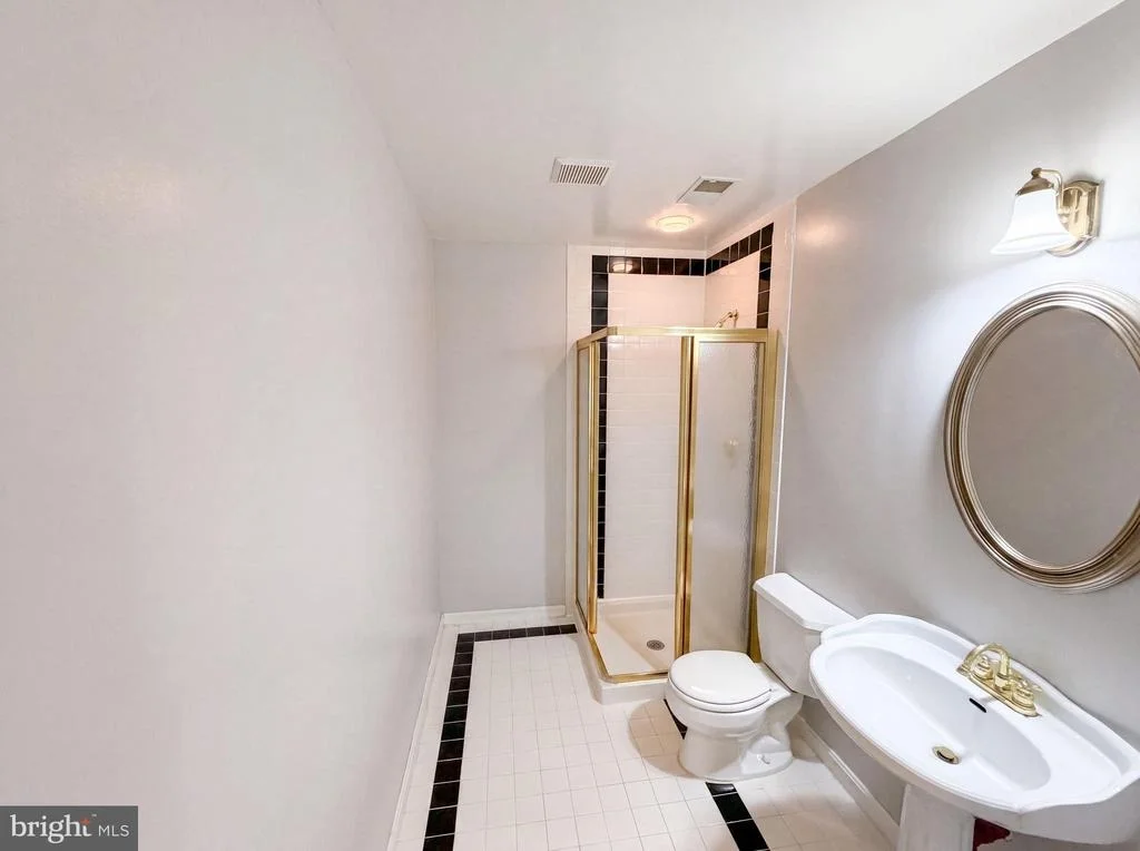 Photo of 4819 POWELL ROAD