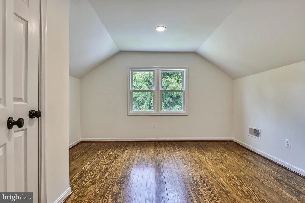 Photo of 122 BERTIE AVENUE