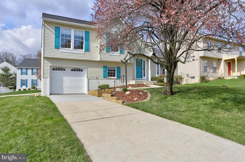 Photo of 9363 KINGS GRANT ROAD