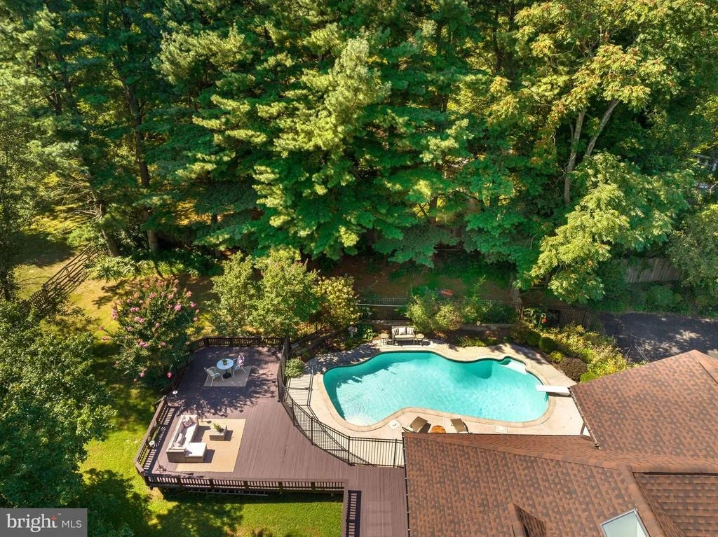 Photo of 8000 EXODUS DRIVE