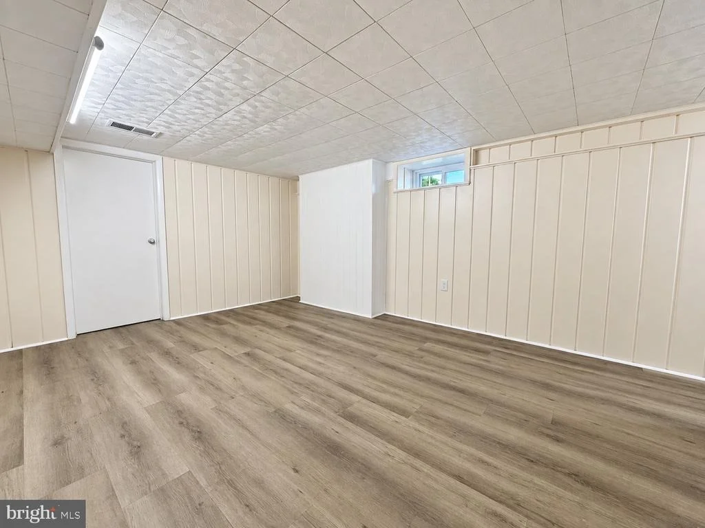 Photo of 8921 YELLOW SPRINGS ROAD