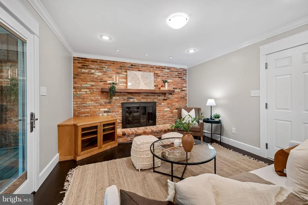 Photo of 427 YORKSHIRE DRIVE