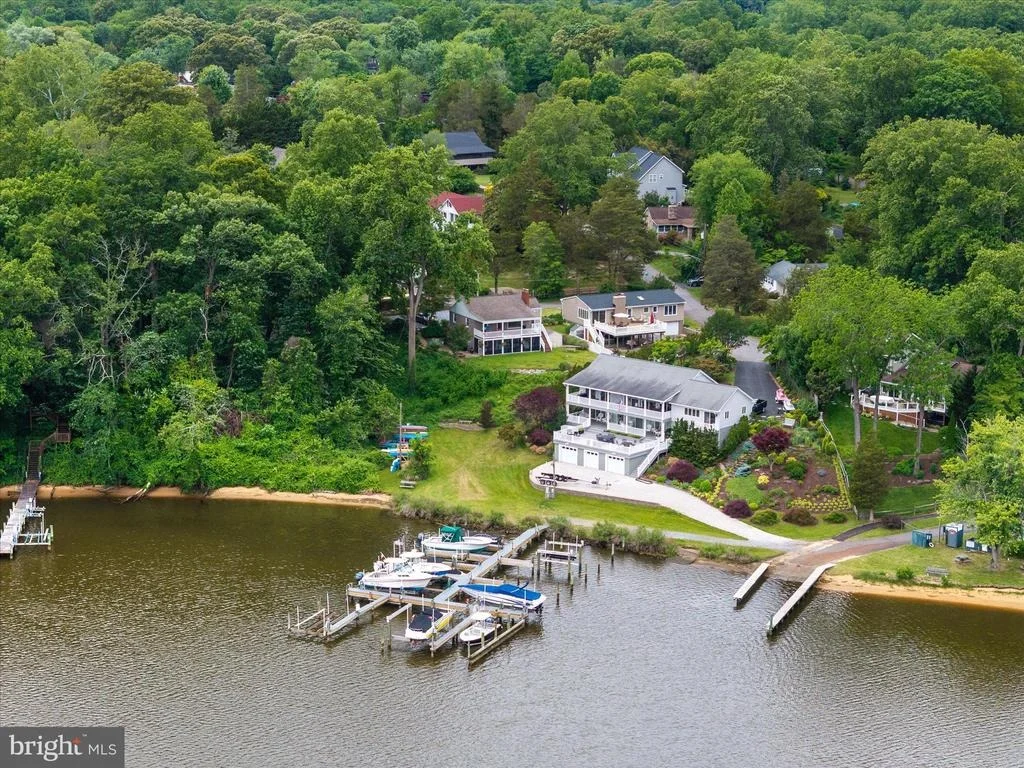 Photo of 508 WALNUT DRIVE