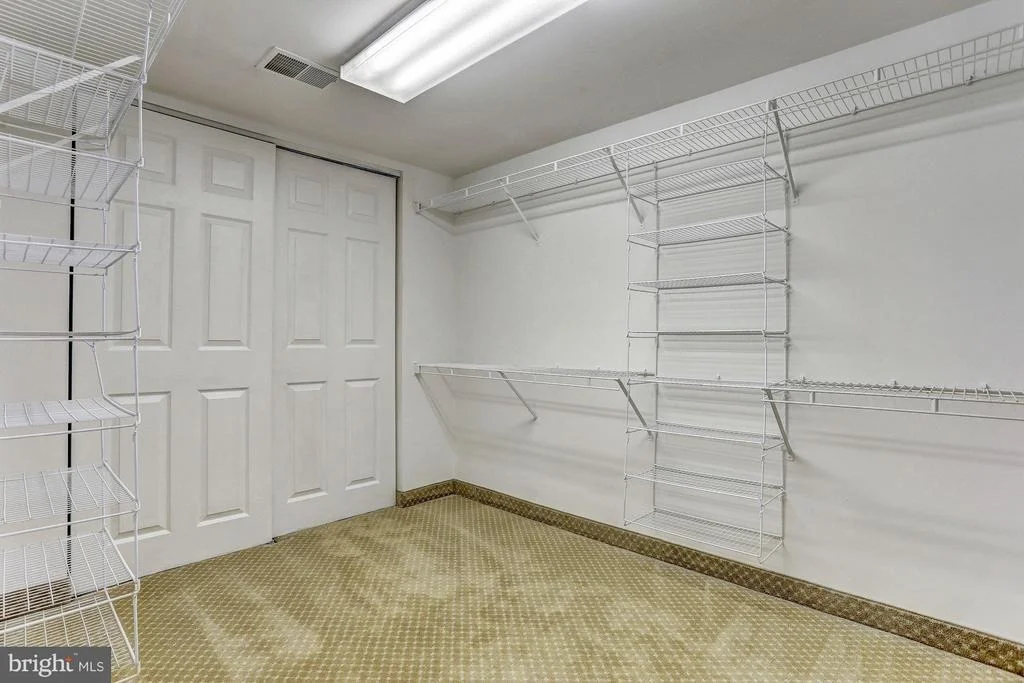 Photo of 18312 QUEEN ELIZABETH DRIVE
