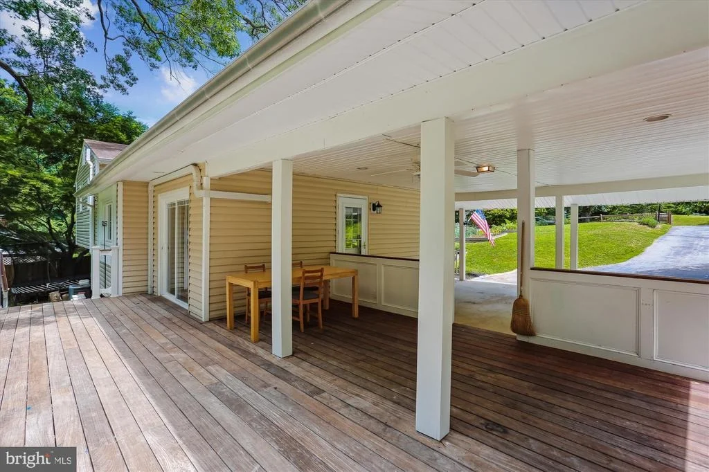 Photo of 11816 LONGDRAFT COURT