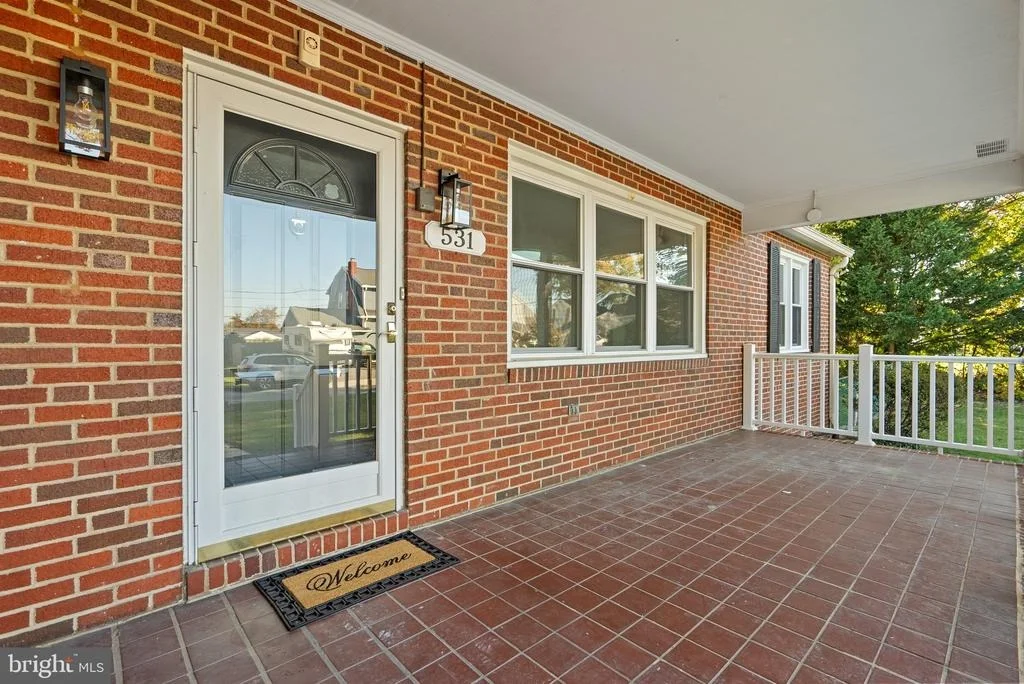 Photo of 531 FOREST VIEW ROAD