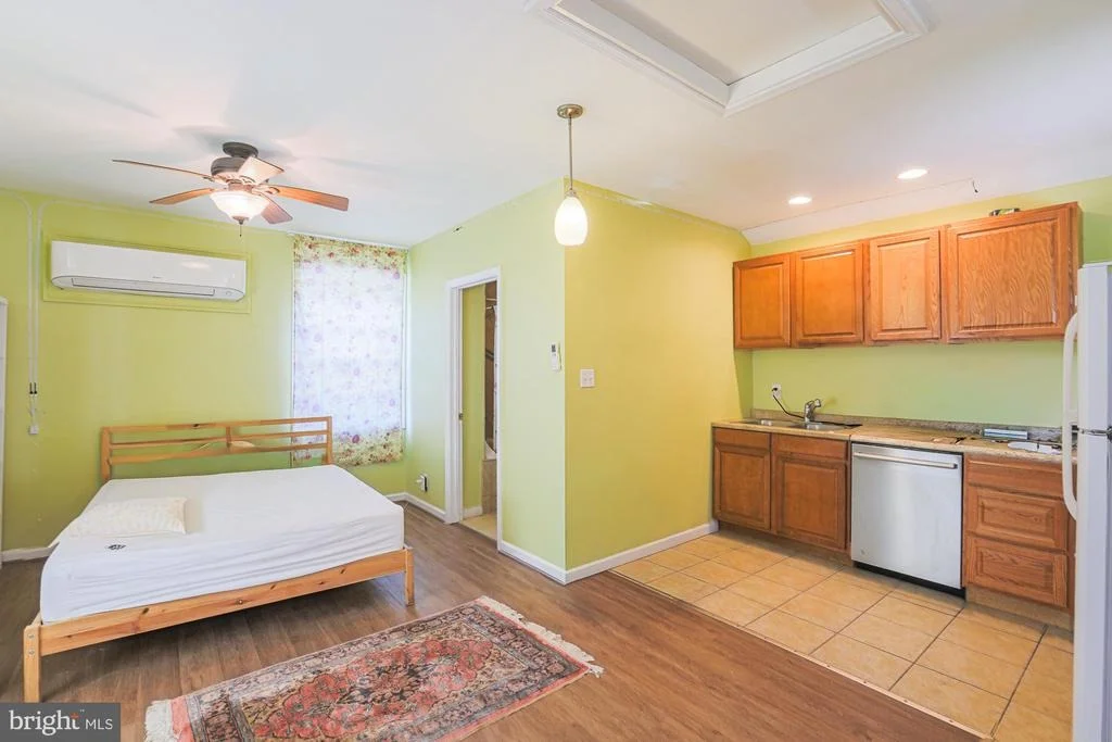 Photo of 3310 LABYRINTH ROAD