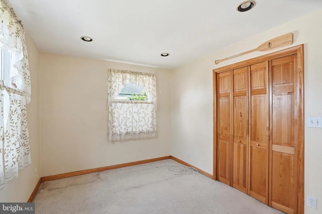 Photo of 8240 LONGPOINT ROAD
