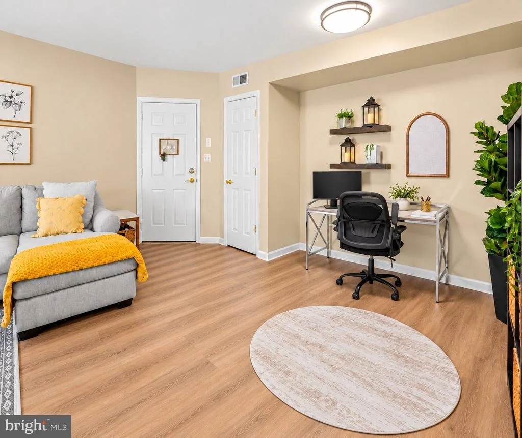 Photo of Unit 1D at 3840 NORMANDY DRIVE
