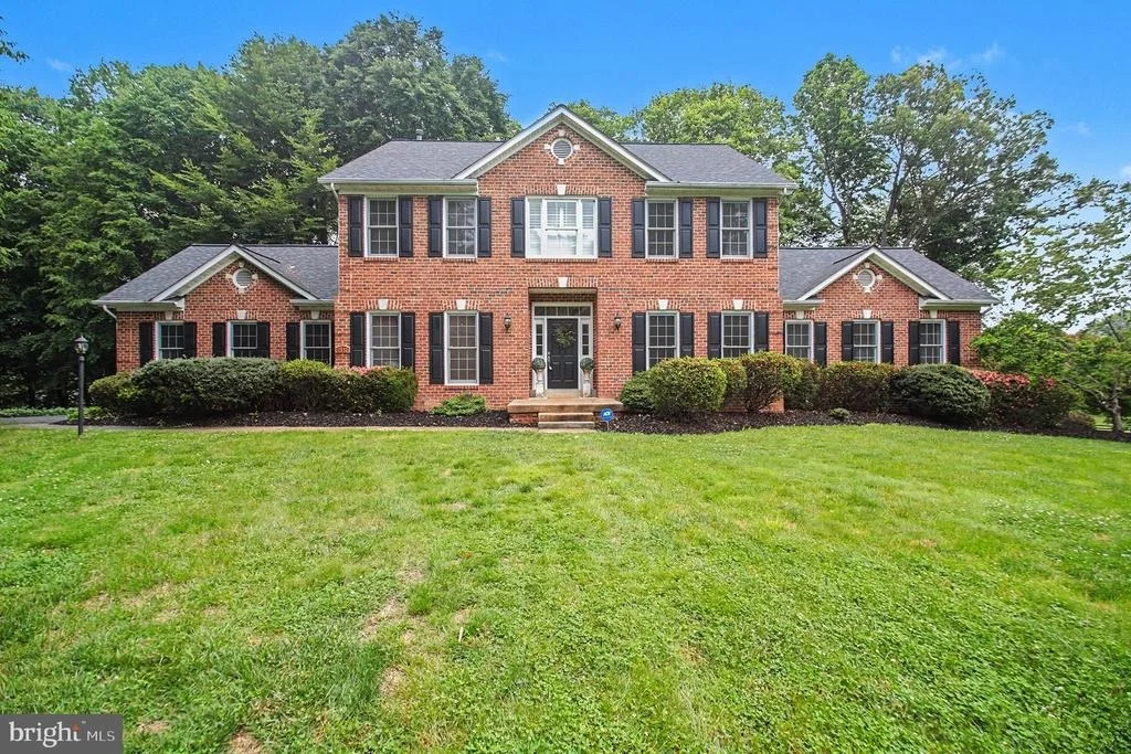 Photo of 7182 BREWSTER LANE