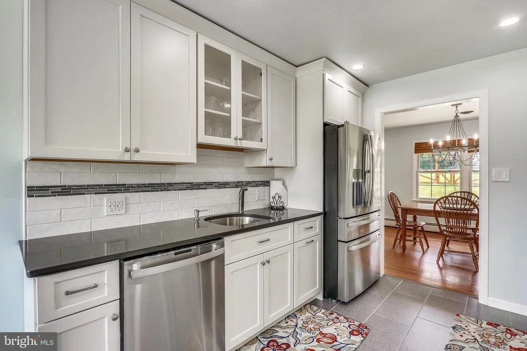 Photo of 24120 DOREEN DRIVE