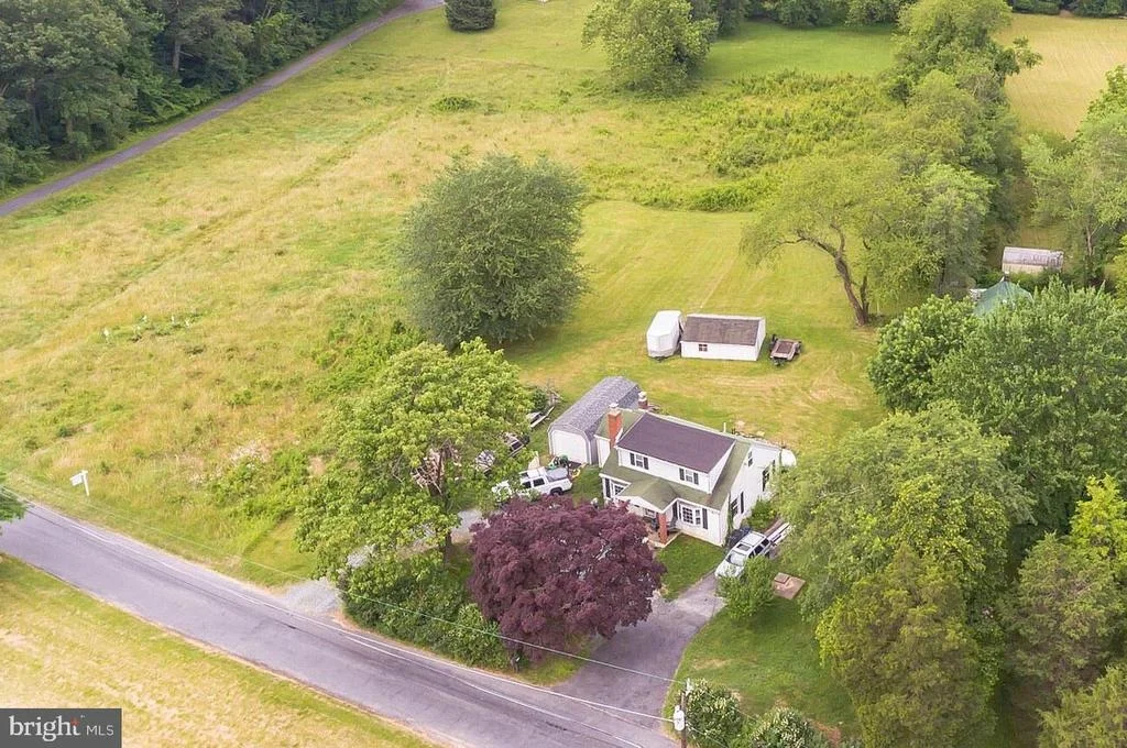 Photo of 401 BRYANTS NURSERY ROAD