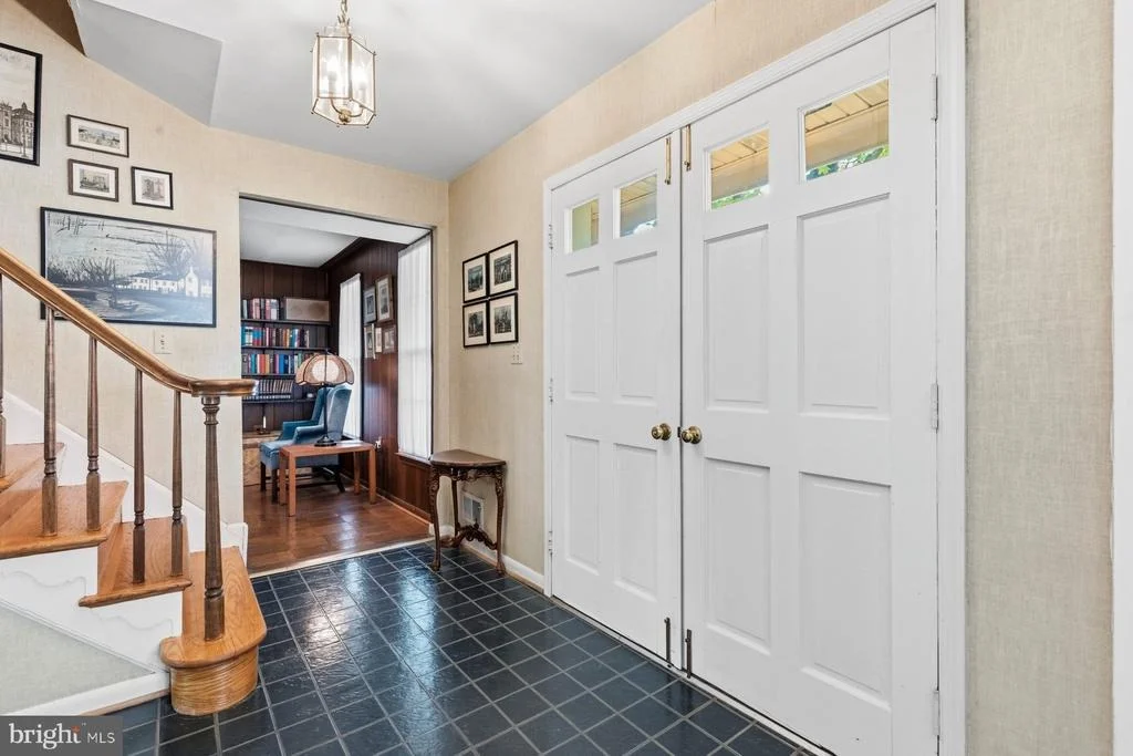 Photo of 8402 MARGO ROAD